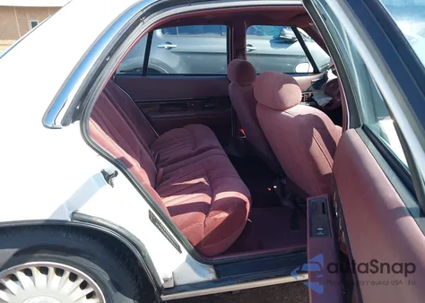 1999 Buick Lesabre Custom из США, поврежденный, VIN 1G4HP52K1XH467736